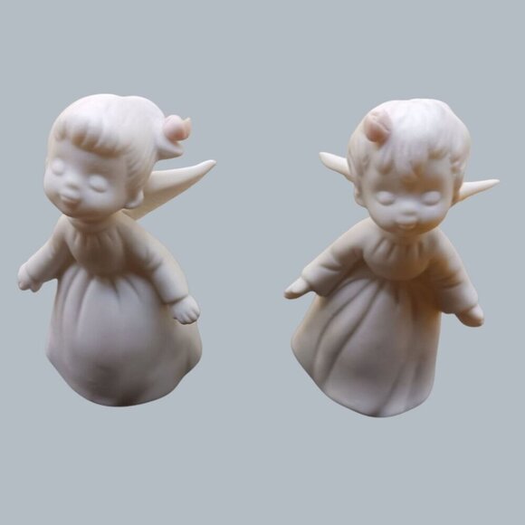 Kissing Angel cherubs Figurines Set Of 2 Matte Finish White 2.25" Tall - Picture 2 of 10